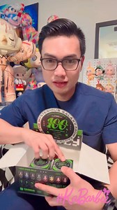 Unboxing Mega Space Molly 100% Series 2-B Jean-Michel Basquiat 💜❤️🩷 . . . #popmart #popmartfan #contentcreator #designertoys #popmartglobal #foryoupage #fyp #healingmyinnerchild #popmartunboxing #megaspacemolly #pinkpanther #megaspacemolly100% #unboxing POP MART PopMark KaBarbie 🇺🇸🇺🇸🇺🇸 | Mark Montabon