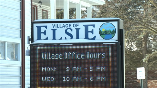 Sheriff, deputies fill Elsie meeting amid rising tension with police chief