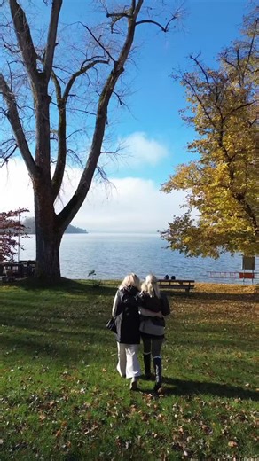 Secret Escapes Deutschland on Instagram: "Wellness und Gourmet-Genuss mit Bergblick – das ist die perfekte Auszeit! 🫶 @heiditravelss und ihre Mama haben im @alpenhofmurnau alles erlebt, was ein Mutter-Tochter-Wochenende besonders macht."