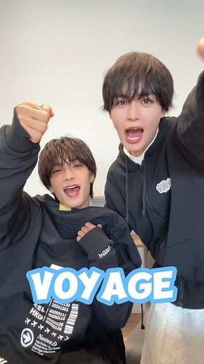 なにわ男子 on Instagram: "⁡ ⁡ ⁡ - ̗̀📢👦🏻きょろりゅちぇのグッズ紹介🛍️ ⁡ ⁡ なにわ男子 LIVE TOUR 2025 'BON BON VOYAGE'で販売される ⁡ ⁡ 新グッズを一挙公開🏖☀️ ⁡ ⁡ ✅詳しくはMERCH MARKETをチェックしてね！ ⁡ ⁡ ⁡ #大西流星 #高橋恭平 #なにわ男子 #naniwadanshi #なにわグラム #なにわ男子_BONBONVOYAGE"