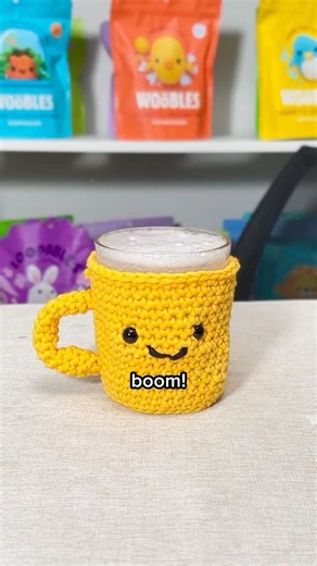 Replacing the house with crochet 🤝 crocheting a functional coffee cup #thewoobles #cochetcupcozy