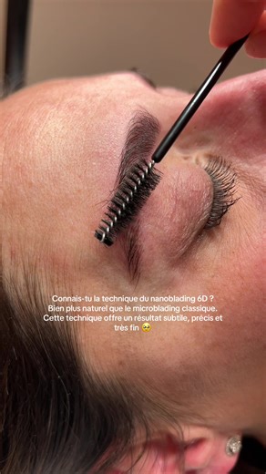Découvrez la nouvelle technique du Nanoblading 6D Sublimez la définition et la naturalité de vos sourcils grâce à la toute dernière innovation en dermopigmentation esthétique : le Nanoblading 6D. Cette technique avancée utilise des lames ultra-fines pour créer des poils d’une précision et d’un réalisme exceptionnels, offrant un résultat délicat, harmonieux et parfaitement adapté à la morphologie de votre visage. Le Nanoblading 6D procure une finition plus douce et plus naturelle que le microblad