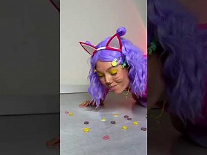 🐾🍪 When Snacks Hit the Floor, Girl Turns into Cat to Clean Up! 🧹😻Watch the Unexpected! | Meow-some