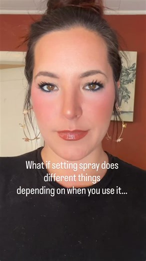 Kendra | Beauty • Skincare • Reviews on Instagram: "❣️✅Save if setting spray works sometimes but not others✅❣️ Why does setting spray work sometimes and completely ruin makeup other times Because it doesn’t actually do just one thing. If you spray it before makeup, it acts more like a light grip. Your base spreads easier and doesn’t cling as much. If you spray it after, it’s basically rehydrating everything you just put on. That can make makeup look more skin-like… or it can wake everything back