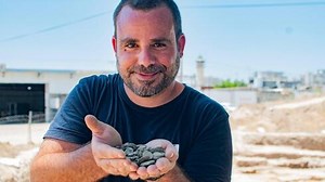 מטמון מימי המרד האחרון של היהודים ברומאים נחשף בלוד
