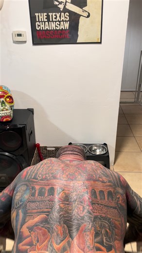 Hitting back #gymmotivation #bodybuilder #tattoos #tucson #growth | Bodybuilder