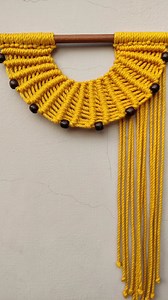 Macrame Wall Hanging for Beginners #wallhangingart #wallhangingidea #wallhangingideas #walldecoration #walldecor #macramewallhanging #macramewalldecor #macramewallhangings #macrameforbeginners #macramearttutorial #beginners #macramedesign #macramepatterns | Macrame Art Tutorial