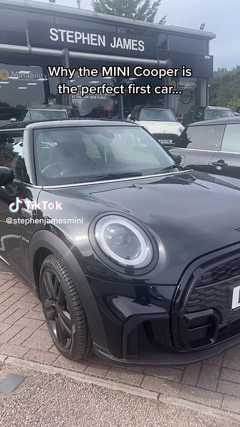 We can’t recommend it enough👏🏽🚗 #stephenjamesmini #cartiktok #minicooper #firstcar #minielectric #ruxley #kent #essex #london #carsales
