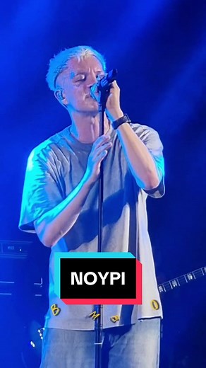 Hoy Pinoy akoo🎵🤘 Noypi performs by Bamboo. #bamboo #bamboomanalac #coachbamboo #bambooconcert #rivermayareunion #rivermaya #foryou #fyp