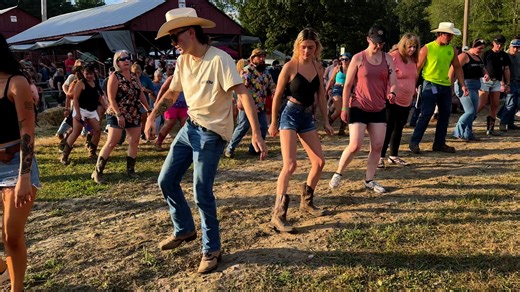 American Kids Washington County Fair Mishnock Barn line dancing | The Mishnock Barn