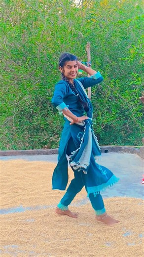 Dharti Par Utaral Ba Chand E Dada ll #viralvideo #bhojpuri #dance #anjurajbhar22 #viral #shorts