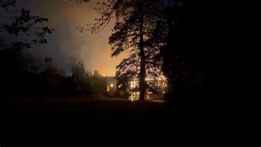 A large blaze has broken out at the grade II listed building Shotley Park in Shotley Bridge, Consett, overnight. Emergency services are still believed to be at the scene of the ‘large fire’. 📹SCOTT HOWEY | The Northern Echo