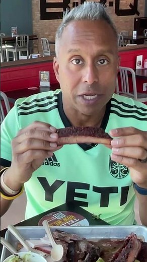 BBQ Plate worth $30? HEB True Texas BBQ review #foodreview #HEB #texasBBQ #bbq