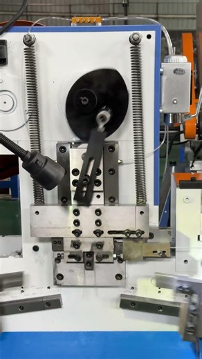 Automatic Steel Lawn U Hook Making Machine #machine #lawnnail #steelwirebender