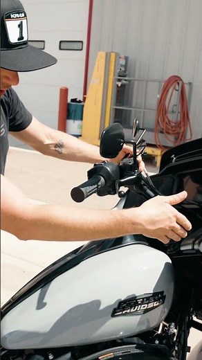 Make your Harley Bagger feel like a Dyna | Kraus KR8 Inverted Front End Kit