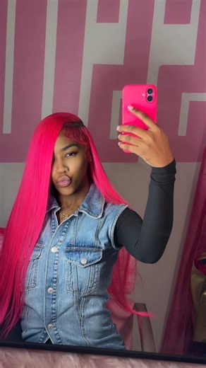 Chassidy Autumn on Instagram: "🩷🎀 >>"