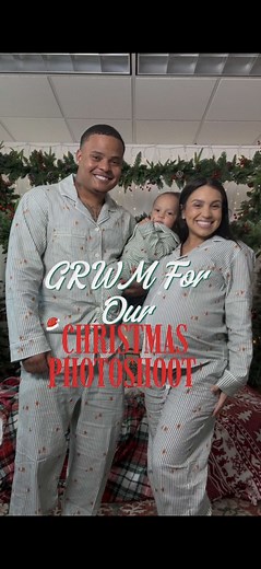 Exciting Family Christmas Photoshoot Ideas