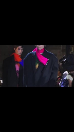 Raf Simons SS19 Runway Highlights