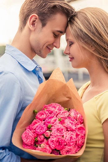 35 Clear Signs a Girl Likes You (And What to Do Next)
