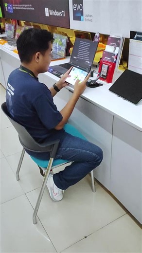 Ini bukan tab biasa... Ini adalah tablet portal ke dunia gaming. Spek dewa, fps stabil #gaming #genshinimpact #table #promo #fyp @Lenovo.ID @lenovo.id @Bitcom Plaza Jember