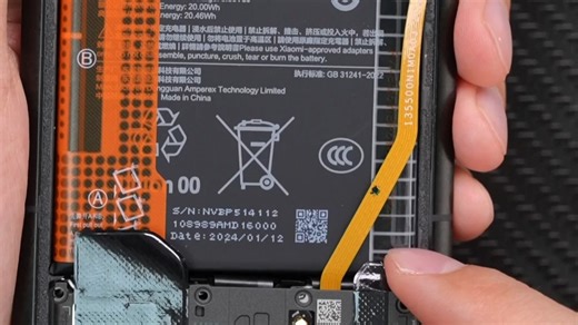 “揭秘小米14 Ultra：徕卡机皇拆解首测大揭秘！”