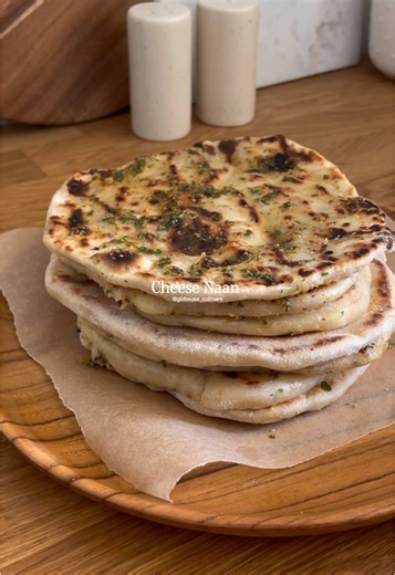 Recette de Cheese Naan : Délicieux Pain Indien