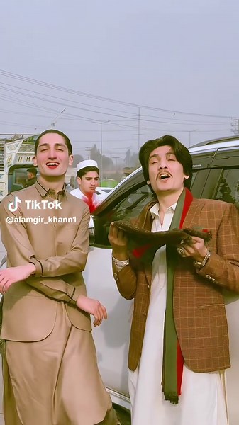 Zra Me Cha Mat Kry - Alamgir Khan's Emotional Journey