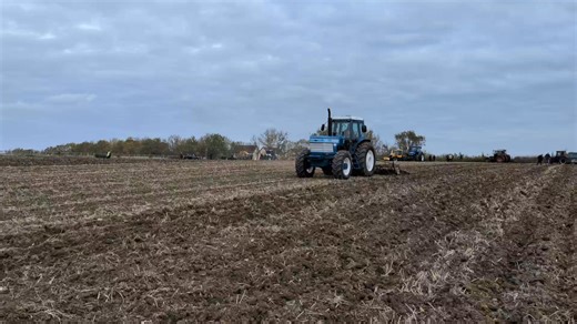David Heyes gave Darren Brown's Ford TW-25 a run out at the Lord Muck charity working day hosted by King Farm Supplies last Autumn. #ford #fordtw25 #tractor #thetractortwitcher #tractorvideo | The Tractor Twitcher
