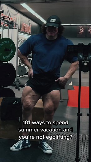 Intense Leg Day Workout with Heavy Squats and Pumping Iron