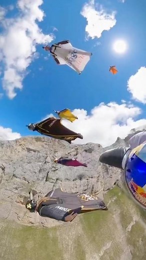 Incredible wingsuit flying #Extremesport #wingsuit #flying #amazing #reels #flyingskills #AmaZing #incrediblejourney | Dailylife News
