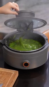 83K views · 364 reactions | Cảm ơn nồi tự đảo Ohella Master Multil-Cooker Korea MC01 đã giúp giải đáp thắc mắc tại sao “chị Linh bận rộn mà vẫn có thời gian nấu nướng” 拾 Nấu xong bữa cơm mà vẫn chưa kịp toát mồ hôi, vì nồi tự đảo 2 chiều, 6 chế độ nấu, món nào cũng chuẩn vị. | Nga Bếp Đức | Facebook