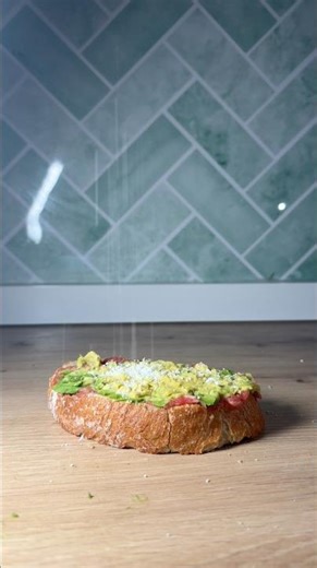 Best Breakfast Toast: Avocado, Tomato & Fresh Garlic #short