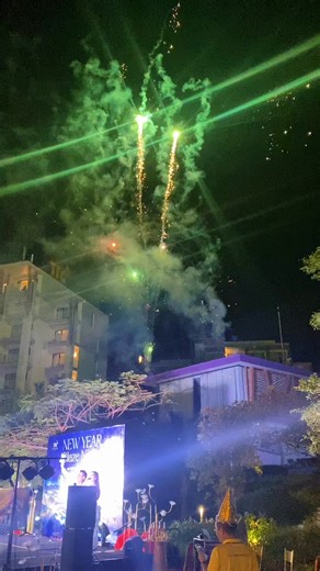 1.2K views · 58 reactions | (퐸푛푔푙푖푠ℎ 푏푒푙표푤) ĐÊM GIAO THỪA ĐÁNG NHỚ...