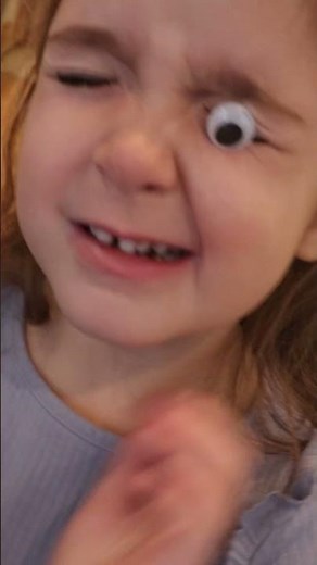 NAVEY has CRAZY EYES?! making Christmas crafts with Adley & Niko!!