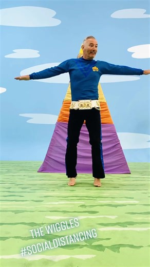 #Socialdistancing to help the world 🌏 #thewiggles #stayhome #stayathome #fyp #safehands #lifeathome #coronavirus
