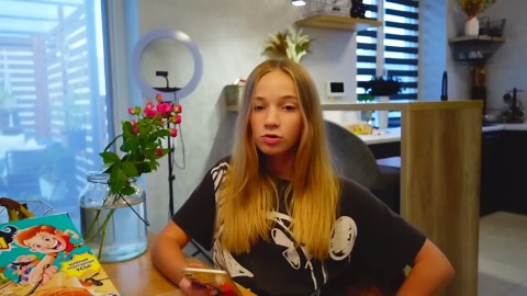 Amelka appelle les esprits 👻 Farce entre amis | Vidéo ado