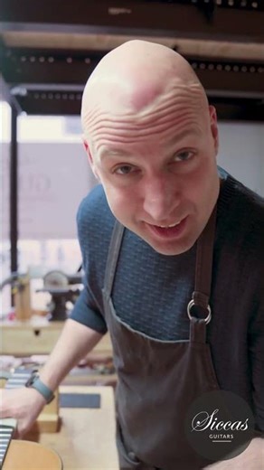 May your Christmas resonate with beautiful tone - Merry Christmas 🎸🎄