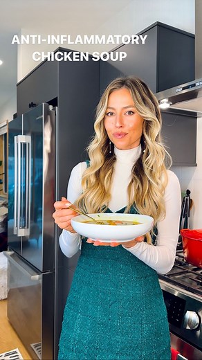 Olivia Adriance ♡ on Instagram: "ANTI-INFLAMMATORY CHICKEN SOUP✨ This nourishing homemade soup is so easy to make and will boost your metabolism and immune system. If you’re feeling under the weather or just trying to up your nutrient intake during the holiday season, make this recipe a go-to! Ingredients: 1 lb chicken thighs 1 tbsp olive oil 1 large yellow onion, diced 2 cups carrots, cut into 1/2 inch rounds 2 cups celery, cut into 1/2 inch chunks 3 cloves garlic, minced 1 tbsp fresh ginger, m
