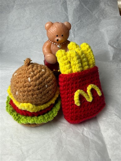Crochet Fast Food Keychain | Amigurumi Hamburger & French Fries Bag Charm | Kawaii Foodie Keyring With Bell | Cute Backpack Accessory Gift - Etsy