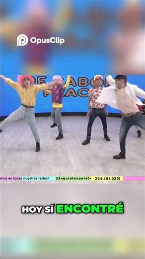 5 People Dancing and Singing to the Spanish Rhythm!