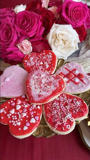 Fun & easy Valentine’s Day cookie decorating with my daughter! Perfect family activity! ❤️🍪