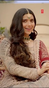 "Time Chakda" , vibe pakki.. !! 💯🎶 Watch the full video now in 8K on our YT "T-Series Apna Punjab" #TimeChakda @nimratkhairaofficial @mahisandhuofficial #PunjabiSong #TSeriesApnaPunjab ❤️🎵 | T-Series Apna Punjab