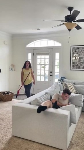 My hair hurts?????? | John Serrano