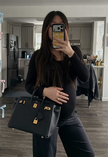 can’t believe i am already 17 weeks 🥹 (here’s a little update) i am absolutely obsessed with my baby bump it’s so cute 😭😭😭 i haven’t been able to feel baby yet - the other day i tried pushing on him to see if i would feel anything (heard it feels like bubbles/butterflies this early on) but nothing yet my belly button changed tho! two days ago it was the normal round belly button and now it’s stretched to be more of an oval!! so so weird! and the linea nigra has come out!! insane how much a w