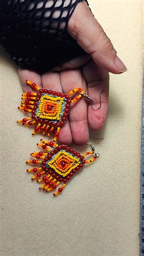 ✨Nuevo tutorial disponible/Aretes étnicos con retazos de jeans 👖🧵🪡 #bordamokara #reciclajecreativo