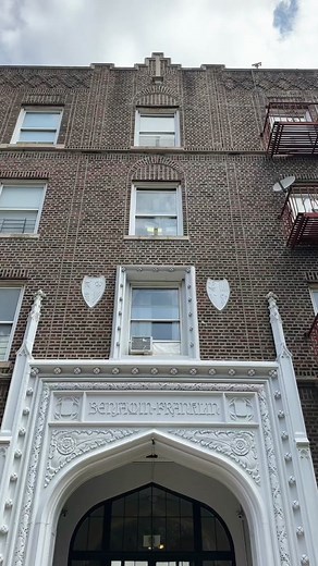 Charming Prewar Apartment in Brooklyn for $375,000!