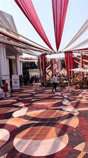 Phali hi buking me hotel aa gya 😔 #viralshort #shortfeed #trendingshorts