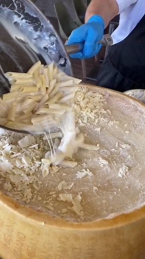 Delicious Cheese Wheel Pasta Recipe