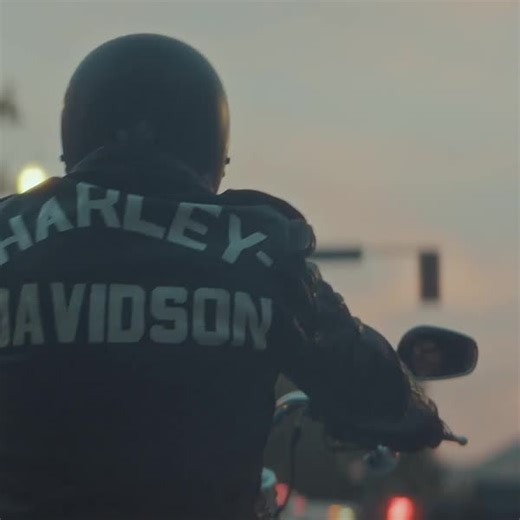 Book your test ride! A Harley-Davidson test ride isn’t about making a decision, it’s about chasing a feeling. The weight of the machine, the sound of the engine, the clarity of the open road. If you’ve ever been curious, now’s the time. No pressure, no obligations, just ride ➡️ http://testrides.harley-davidson.com/ | Harley-Davidson Sweden