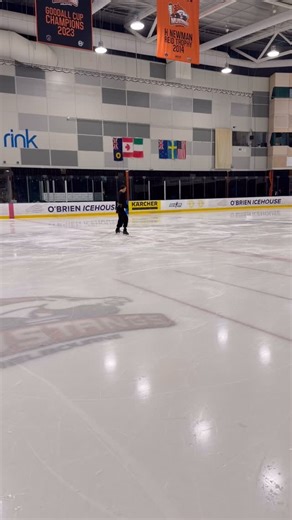 Antoine L'endoscope on Instagram: "Had a great first run of this program in #melbourne 🥰🥰🥰 it was definitely a do or die moment all the way through as I was trying some risky stuff 🫣🫣🫣 but hey, the way to a gold standard is not an easy one! I have to rely on creativity coupled with complex multidimensional movements while still performing and entertaining the audience and the judges 😵😵😵. I was happy that the performance was well received by judges and they awarded me a total of 14 point